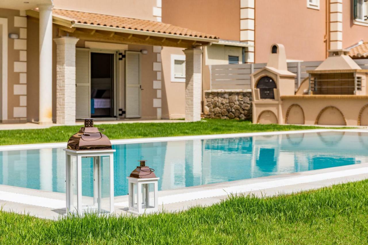 Villa Johnnie Poulades Luaran gambar