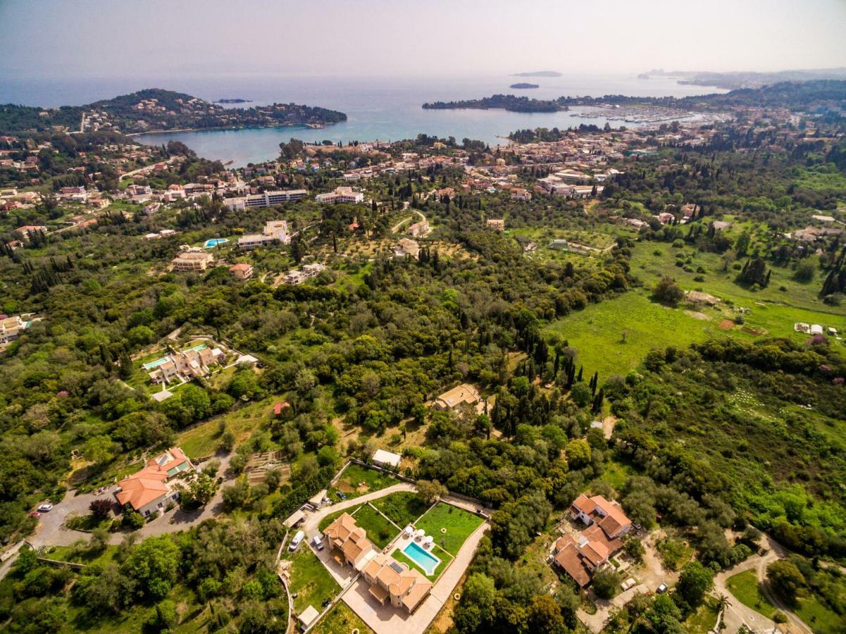 Villa Johnnie Poulades Luaran gambar